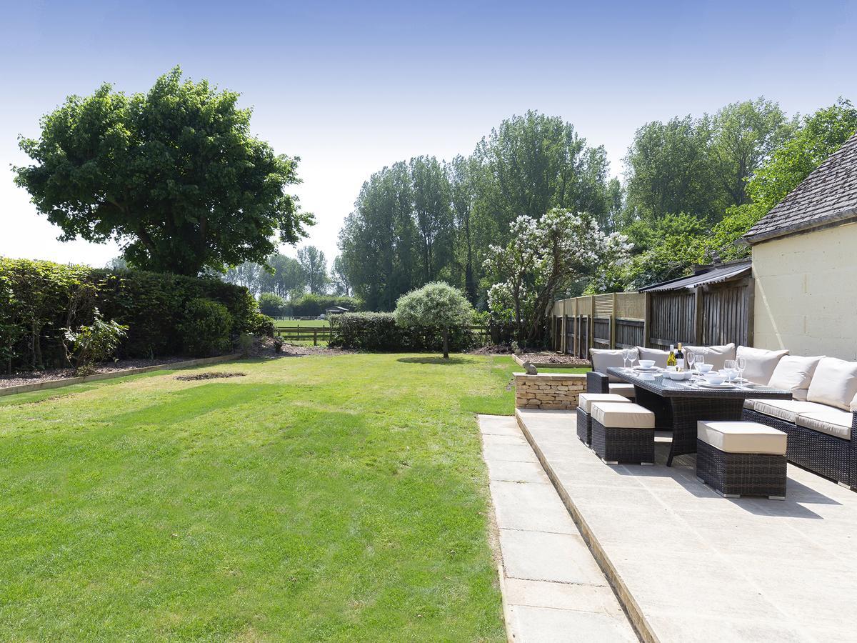 South Winds Villa Bourton-on-the-Water Exterior foto
